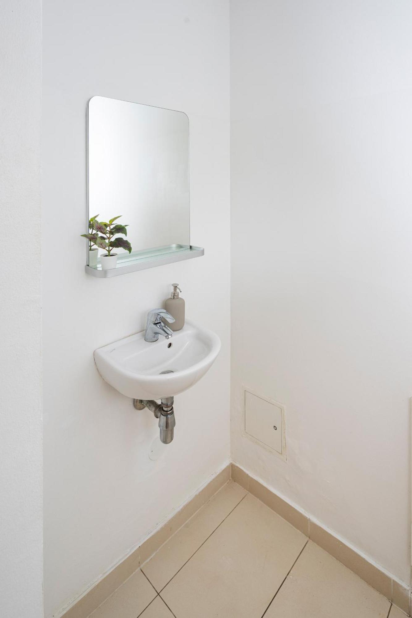 Gemuetliches, Ruhiges Apartment - 90M2 Mit Garten Und Terrasse Vienna Exterior photo